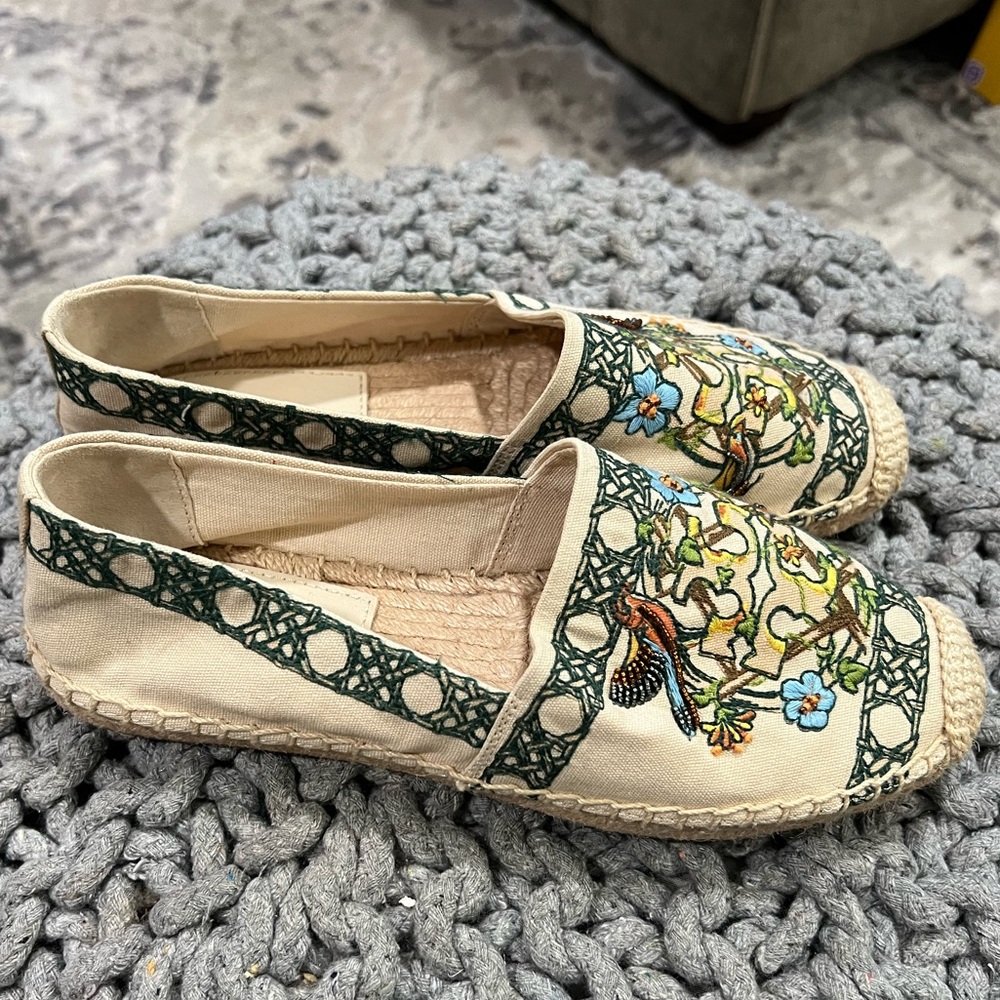 Tory Burch shoes size 5.5 - Picture 5 of 5